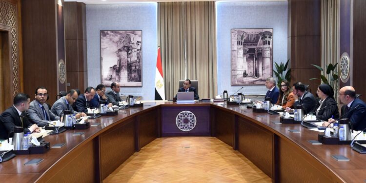 مشروع القانون الخاص بحوافز الاستثمار الصناعي معطل والحكومة تتحرك 1 مشروع القانون الخاص بحوافز الاستثمار الصناعي معطل والحكومة تتحرك 2025