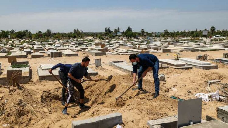 مسؤول طبي بغزة: لامكان لدينا لدفن جثث جديدة 1 مسؤول طبي بغزة: لامكان لدينا لدفن جثث جديدة 2025