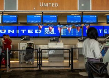 إنذارات الخطر تربك المطارات الفرنسية...بسبب أحداث غزة  2025