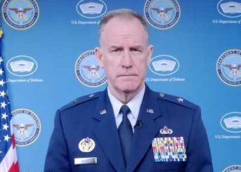 900 جندي أميركي إلى الشرق الأوسط.. ورسالة تحذير من بايدن لخامنئي 2025