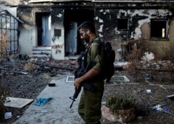 غانتس:  إسرائيل لن تعيش فى سلام وأمن بعد الآن  2025