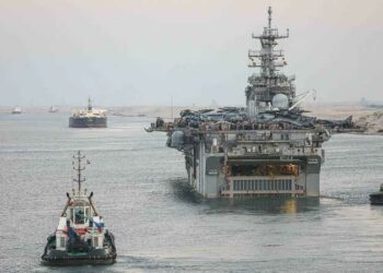 قوة الرد السريع للبحرية الأميركية تتحرك باتجاه إسرائيل فى البحر  المتوسط 2025