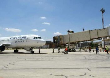 هجوم إسرائيلي يخرج مطاري دمشق وحلب من الخدمة 2024