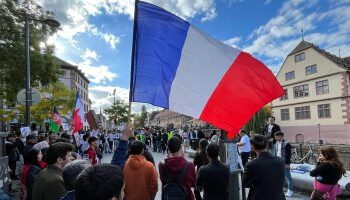 باريس تؤيد قرار حظر مظاهرة داعمة لفلسطين 2025