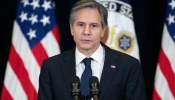  عاجل : واشنطن تطرد اثنين من دبلوماسيى السفارة الروسية  2025