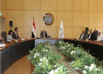 وزير النقل  المصرى : البنك الدولي هدفه عرقلة التنمية فى مصر  2025