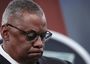 وزير الدفاع  الأمريكي يحذر: إذا توسع الصراع فسنتدخل عسكرياً 2025