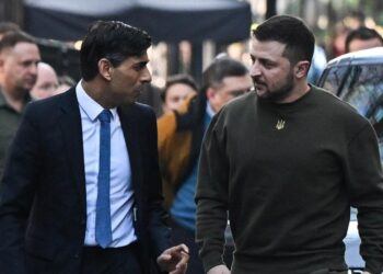 وزراء بريطانيا   يدعو حلفاء لندن إلى مواصلة تسليح أوكرانيا 2025