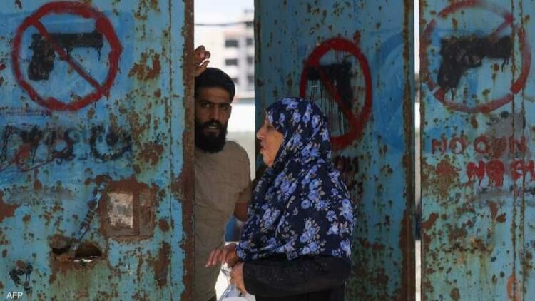 74 ألف فلسطيني نزحوا إلى مدارس الأونروا في قطاع غزة 1 74 ألف فلسطيني نزحوا إلى مدارس الأونروا في قطاع غزة 2025