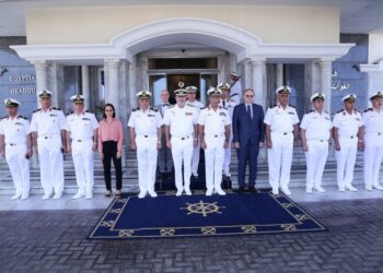 قائد القوات البحرية يلتقى عسكريين من القيادة البحرية لحلف الناتو 2025