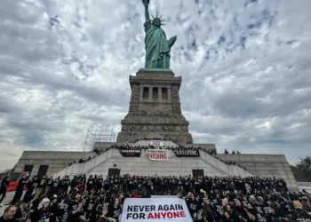 الشرطة الأمريكية تطلق النار على متظاهرين يهود فى نيويورك 2025