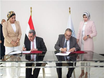 رئيس الضرائب المصرية : 826 مليون فاتورة إلكترونية على المنظومة الإلكترونية 1 رئيس الضرائب المصرية : 826 مليون فاتورة إلكترونية على المنظومة الإلكترونية 2025