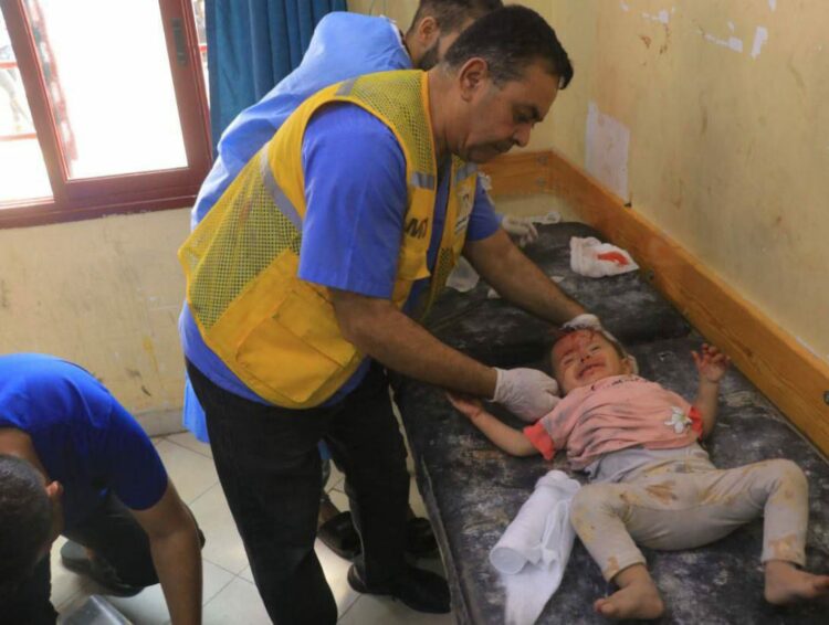 اطباء بلا حدود تعلن علاج أطفال تضرروا خلال القصف على مخيم جباليا 1 اطباء بلا حدود تعلن علاج أطفال تضرروا خلال القصف على مخيم جباليا 2025