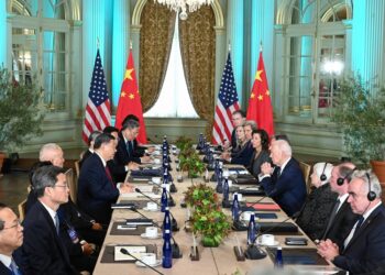 شي يدعو الصين والولايات المتحدة إلى العمل معا على بناء خمس ركائز للعلاقات الصينية-الأمريكية 2025