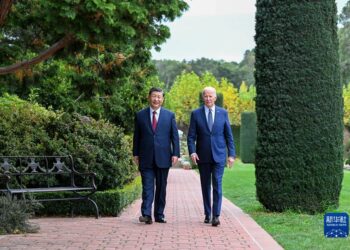 التوتر يخيم على أول لقاء بين الرئيس الصيني ونظيره الأمريكي 2025