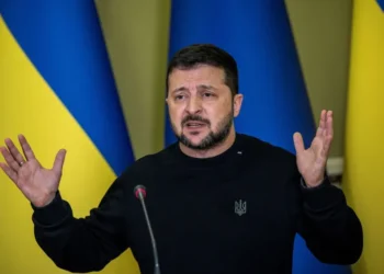 لقد بدأ يفهم …سياسي فرنسي معلقا على إلغاء زيلينسكي لخطابه أمام الكونجرس 2025