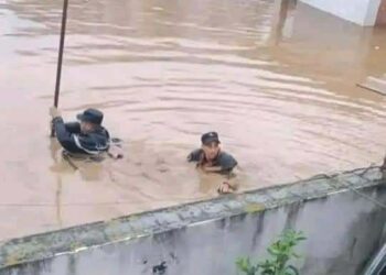 وفاة وإنقاذ عشرات المواطنين جراء أمطار غزيرة في الجزائر 2025