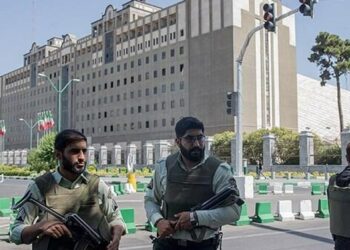 إطلاق نار بالقرب من البرلمان الإيراني في طهران 2024