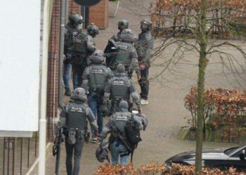 إنهاء عملية احتجاز الرهائن في هولندا 2024