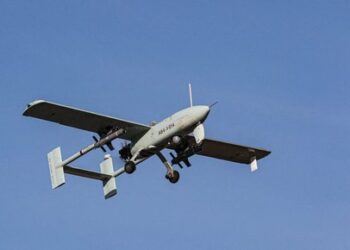 A handout picture provided by the Iranian Army media office on October 28, 2023 shows a drone taking off during a military drill in the Isfahan province in central Iran. (Photo by Iranian Army office / AFP) / RESTRICTED TO EDITORIAL USE - MANDATORY CREDIT "AFP PHOTO / HO /IRANIAN ARMY MEDIA OFFICE" - NO MARKETING NO ADVERTISING CAMPAIGNS - DISTRIBUTED AS A SERVICE TO CLIENTS