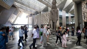 لماذا اغلقت مصر المتحف المصرى الكبير واوقفت الزيارات له ؟ 2024