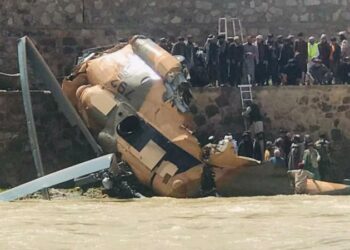 سلسلة حوادث سقوط المروحيات في أفغانستان: تساؤلات عن قدرات طالبان الجوية 2024