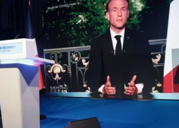 لماذا حل ماكرون البرلمان الفرنسي بعد نتائج الانتخابات؟ 2024
