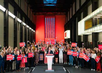 حزب العمال يحقق الأغلبية ويشكل الحكومة المقبلة في المملكة المتحدة 2024
