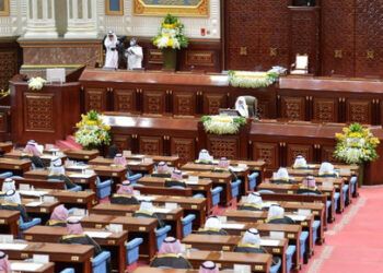 Saudi Shura council members attend their first session in Riyadh, Saudi Arabia, November 11, 2020. Picture taken November 11, 2020. Bandar Algaloud/Courtesy of Saudi Royal Court/Handout via REUTERS ATTENTION EDITORS - THIS PICTURE WAS PROVIDED BY A THIRD PARTY