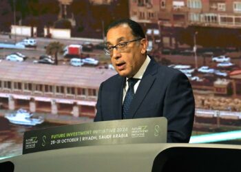 مصطفى مدبولي : مصر تدعو للاستثمار في الطاقة والنقل 2025