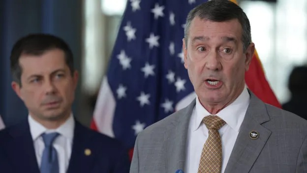 مسؤولو ترامب يطلبون مدير إدارة أمن النقل ديفيد بيكوسكي التنحي عن منصبه 1 مسؤولو ترامب يطلبون مدير إدارة أمن النقل ديفيد بيكوسكي التنحي عن منصبه 2025