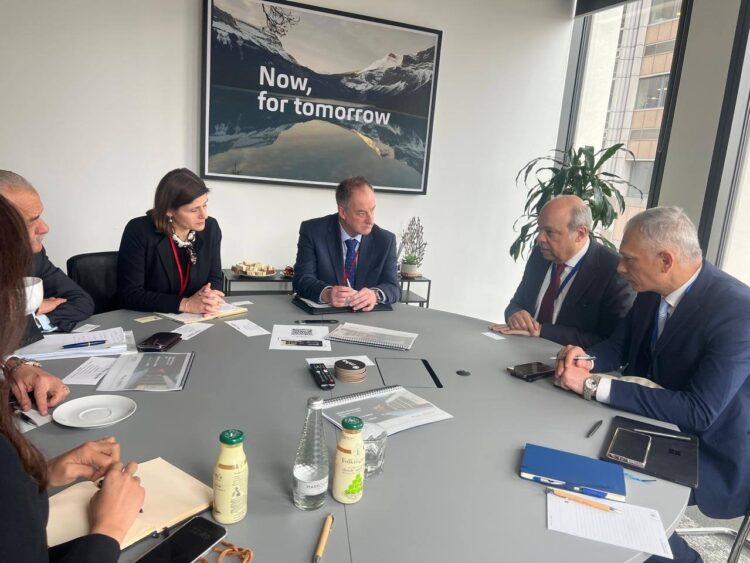 مباحثات بين الطيران المصرية وبنوك بريطانية لتطوير البنية التحتية للمطارات 2026