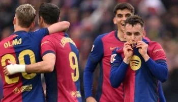  برشلونة يكتسح ريال سوسيداد في الدوري الإسباني 2025