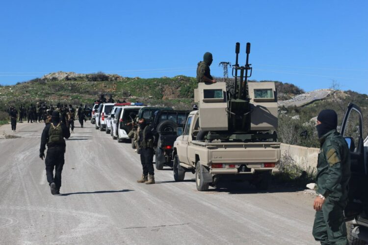 اشتباكات بين الجيش السوري وحزب الله على الحدود السورية اللبنانية 1 اشتباكات بين الجيش السوري وحزب الله على الحدود السورية اللبنانية 2025