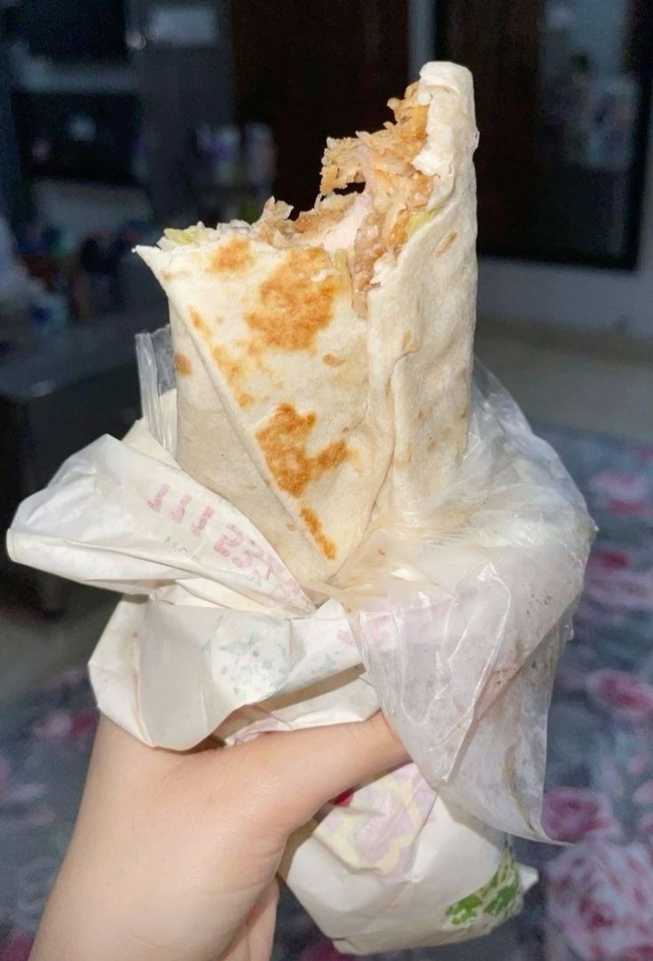 أول يوم في رمضان.. مطعم مجهول يتسبب في قتل شقيقتين في كلية الطب بمصر 1 أول يوم في رمضان.. مطعم مجهول يتسبب في قتل شقيقتين في كلية الطب بمصر 2025