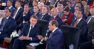 الرئيس السيسى لماكرون : مصر نافذة للمنطقة العربية والأفريقية 1 الرئيس السيسى لماكرون : مصر نافذة للمنطقة العربية والأفريقية 2025