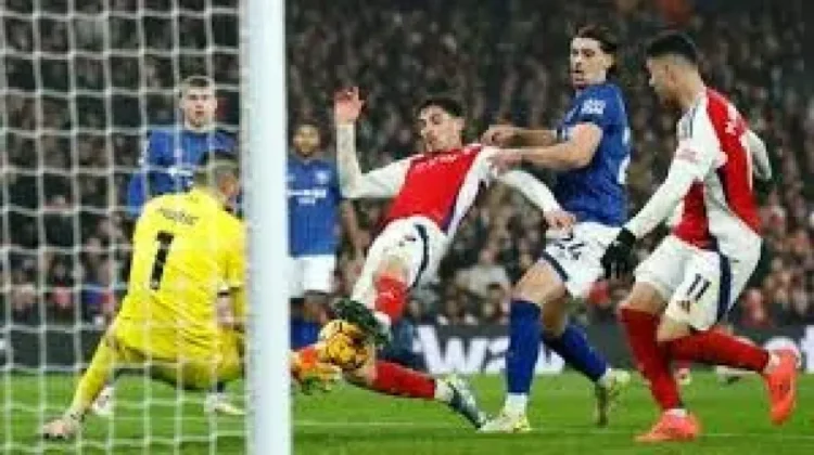 آرسنال يكتسح إيبسويتش تاون برباعية نظيفة في الدوري الإنجليزي 1 آرسنال يكتسح إيبسويتش تاون برباعية نظيفة في الدوري الإنجليزي 2025