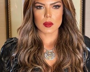 ناهد السباعي: تراث فني متجدد وإطلالة صيفية تخطف الأنظار 2025