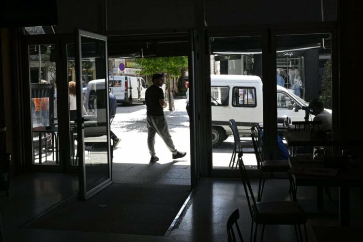 خسائر بمليارات اليوروهات بسبب انقطاع الكهرباء في إسبانيا والبرتغال 2025