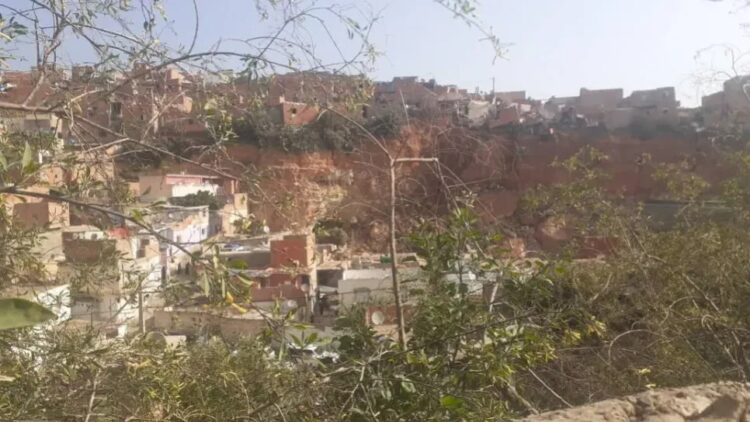 كارثة طبيعية في وهران الجزائرية: انزلاق تربة يسقط ضحايا ومصابين وتبون يعزي 1 كارثة طبيعية في وهران الجزائرية: انزلاق تربة يسقط ضحايا ومصابين وتبون يعزي 2025