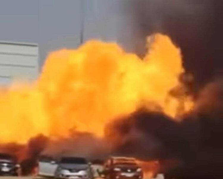 عاجل / انفجار اكبر خط غاز بمنطقة الجيزة فى مدينة اكتوبر 1 عاجل / انفجار اكبر خط غاز بمنطقة الجيزة فى مدينة اكتوبر 2025