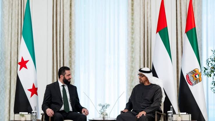 بين أنقرة وتل أبيب: لماذا قال الشرع لا لتركيا ونعم للوساطة الإماراتية؟ 1 بين أنقرة وتل أبيب: لماذا قال الشرع لا لتركيا ونعم للوساطة الإماراتية؟ 2025