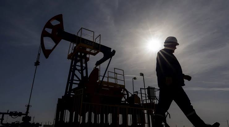 النفط يتراجع تحت ضغط التوترات التجارية.. برنت دون 66 دولارًا وتكساس يهبط لأدنى مستوياته 1 النفط يتراجع تحت ضغط التوترات التجارية.. برنت دون 66 دولارًا وتكساس يهبط لأدنى مستوياته 2025