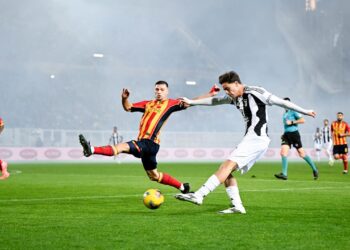 "فلاهوفيتش يقود يوفينتوس.. وصافرة الإنقاذ تُنقذ تودور من كارثة متأخرة" 2025