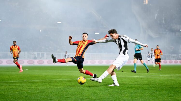 "فلاهوفيتش يقود يوفينتوس.. وصافرة الإنقاذ تُنقذ تودور من كارثة متأخرة" 1 "فلاهوفيتش يقود يوفينتوس.. وصافرة الإنقاذ تُنقذ تودور من كارثة متأخرة" 2025