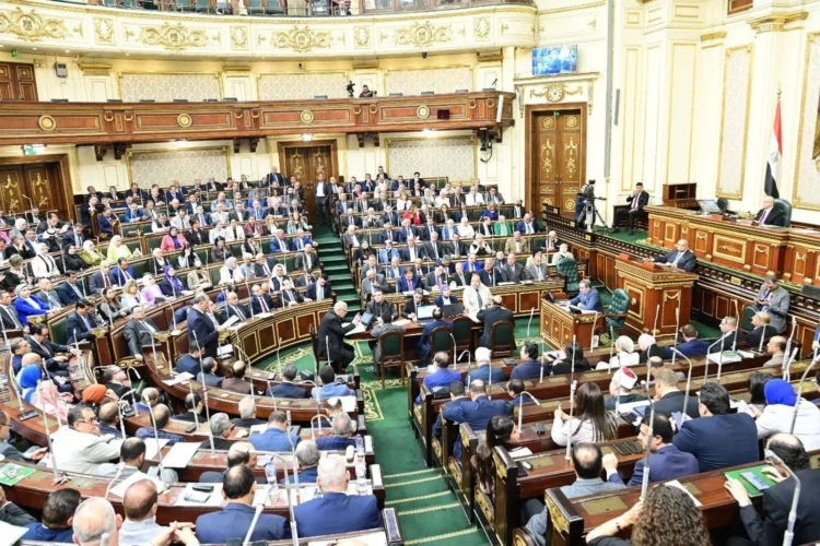 البرلمان المصرى على صفيح ساخن .. قانون الإيجار القديم يلهب الشارع المصرى 1 البرلمان المصرى على صفيح ساخن .. قانون الإيجار القديم يلهب الشارع المصرى 2025