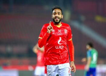 اللاعب المصرى محمود كهربا محتجز هنا بالمدينة … مدرب مصري في ليبيا يكشف آخر التطورات الخاصة بالمصريين 2025