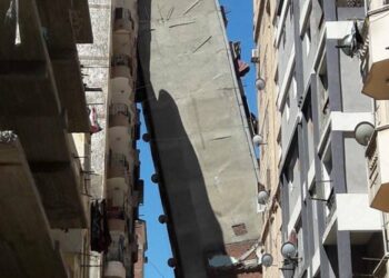 عصام حجي يحذّر من انهيار مباني الإسكندرية بسبب المياه الجوفية والتغير المناخي 2025