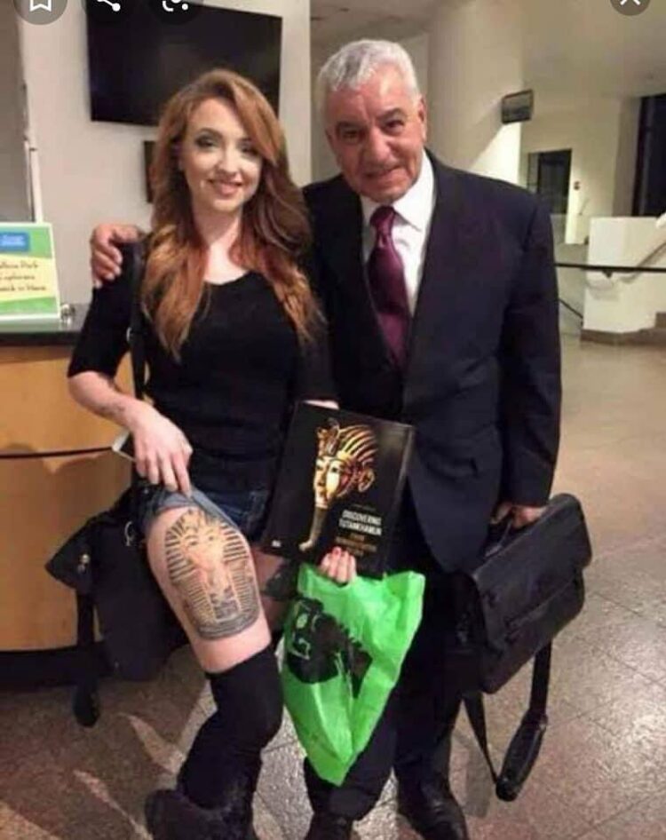 زاهي حواس في برنامج أحمد موسى يدّعي كتابة مقالات تحتاج 685 عامًا! 1 زاهي حواس في برنامج أحمد موسى يدّعي كتابة مقالات تحتاج 685 عامًا! 2025