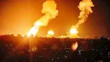 الحوثيون : 18 غارة أمريكية علي اليمن في 24 ساعة 1 الحوثيون : 18 غارة أمريكية علي اليمن في 24 ساعة 2025